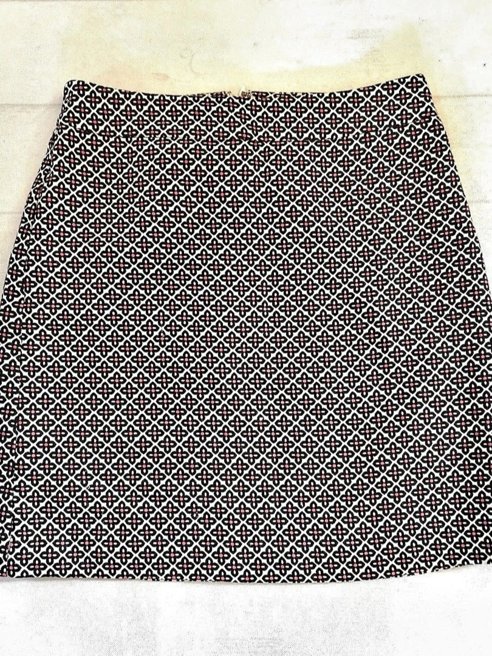 Ann Taylor Printed Mini Skirt in Black & White